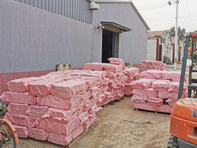 大量庫(kù)存及裝車